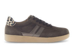 Gabor 73.300.18 West Brown sneaker with leopard print heel, beige sole, white background