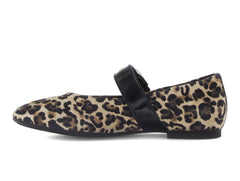 Gabor 74.144.32 - Leopard Print flat with black strap on white background.